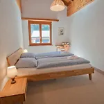 Bellevue, Alpina *
