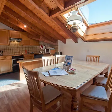 アパート Bellevue, Alpina *